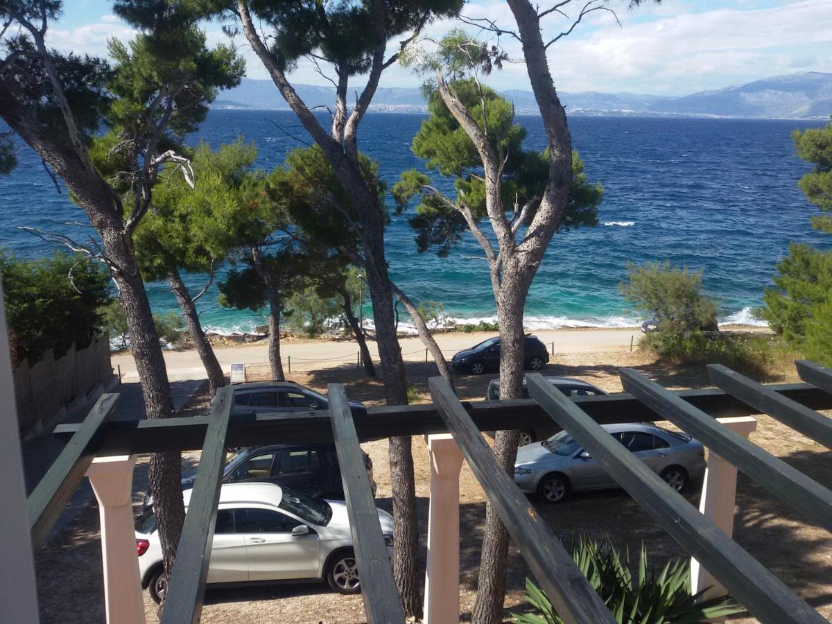 La Riva - Seafront * Sutivan